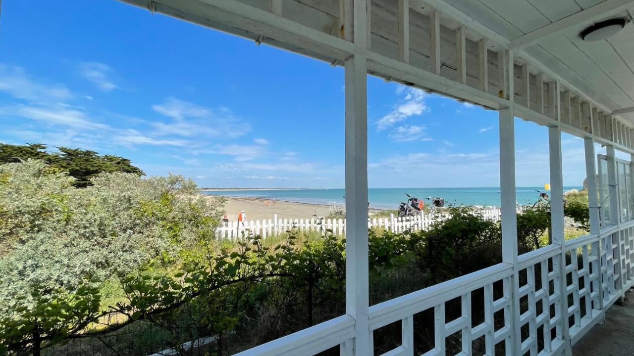 Maison Sur La Plage Avec Vue Mer Panoramique Le Martray Exterior photo